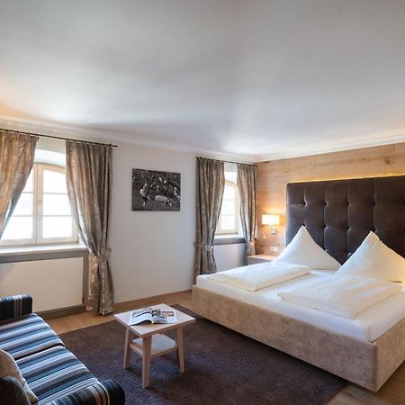 Hotel Gasthof Alte Post Holzkirchen Holzkirchen  Zewnętrze zdjęcie